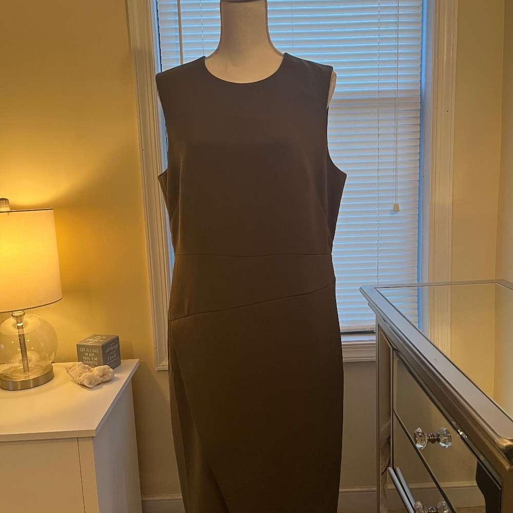 Like New! Ann Taylor Sheath Dress